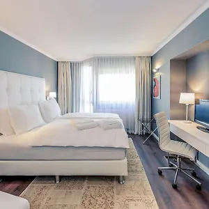 4* Ξενοδοχείο Mercure Raphael