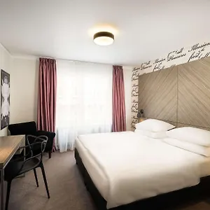 4* Ξενοδοχείο Elaya West