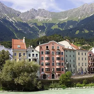 https://hotel-mondschein.innsbruckaustriahotels.com