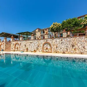 hotel-san-saena.albaniahotels.org/