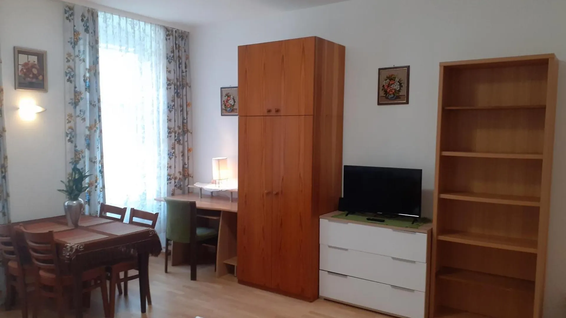 Happyhostel Вена Гостевой дом